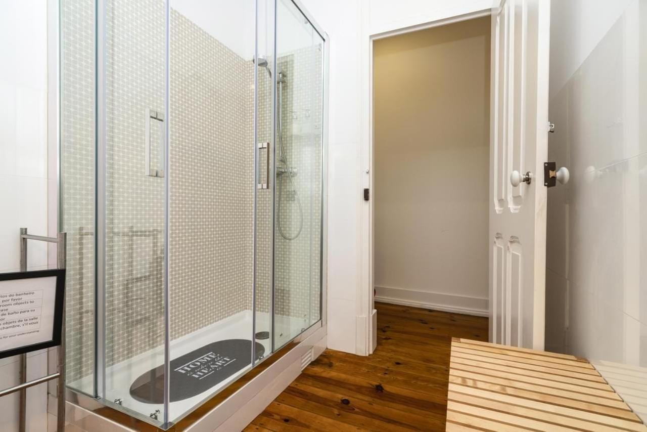 Exotic M2 R2 - Comfortable Classy Double Room With Shared Bath Lissabon Exterior foto